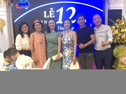 KỶ NIỆM 12 NĂM THÀNH LẬP CÔNG TY