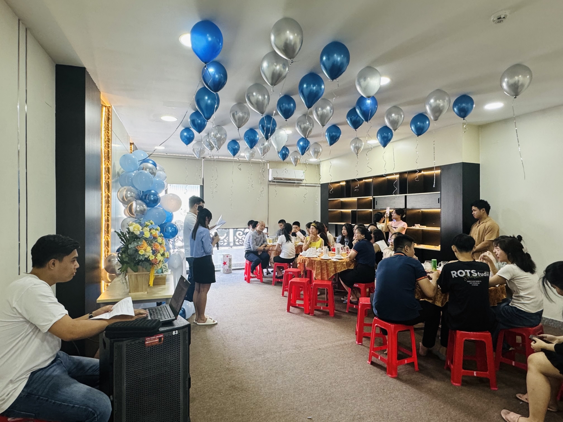 KỶ NIỆM 13 NĂM THÀNH LẬP CÔNG TY