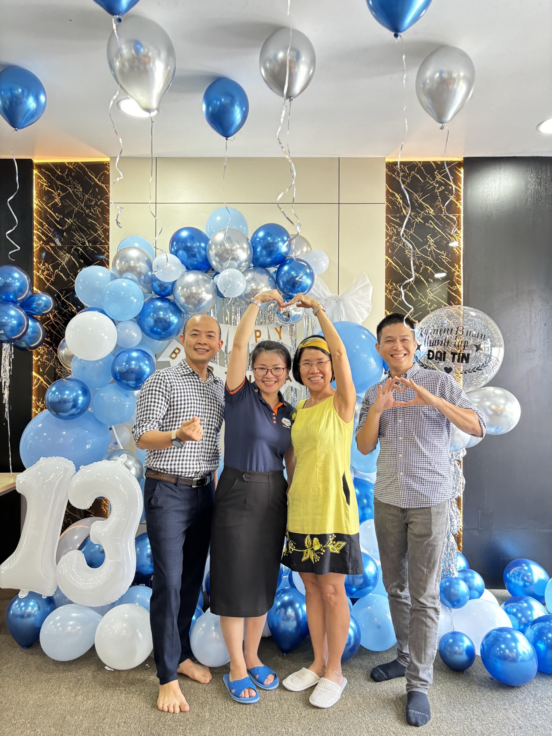 KỶ NIỆM 13 NĂM THÀNH LẬP CÔNG TY