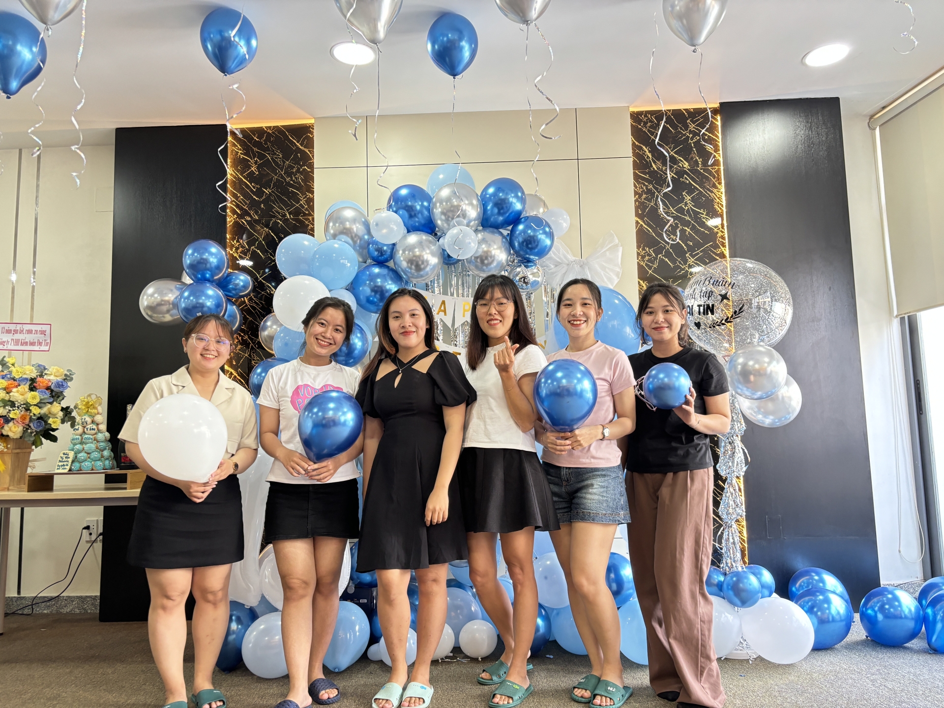 KỶ NIỆM 13 NĂM THÀNH LẬP CÔNG TY