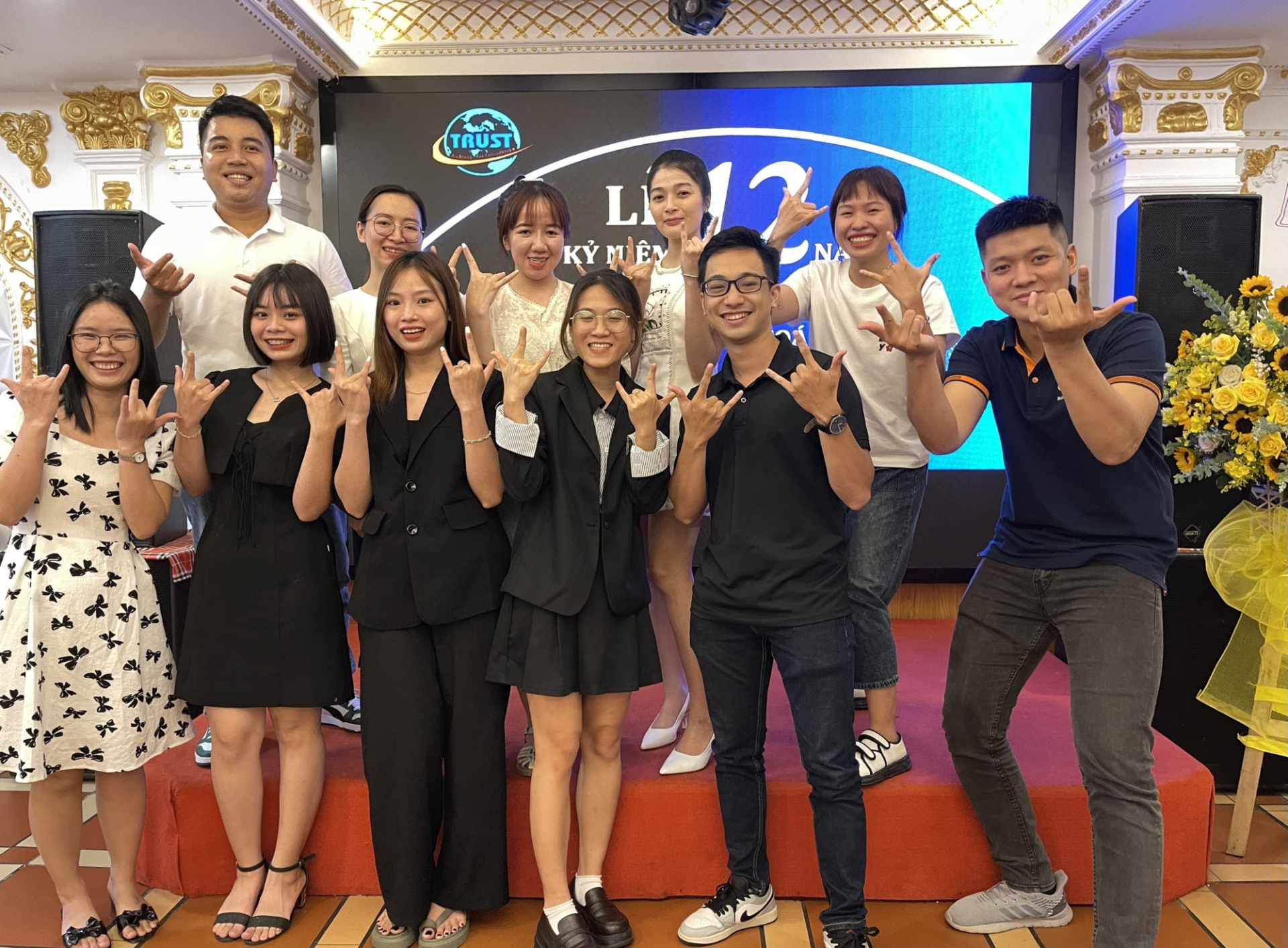 KỶ NIỆM 12 NĂM THÀNH LẬP CÔNG TY