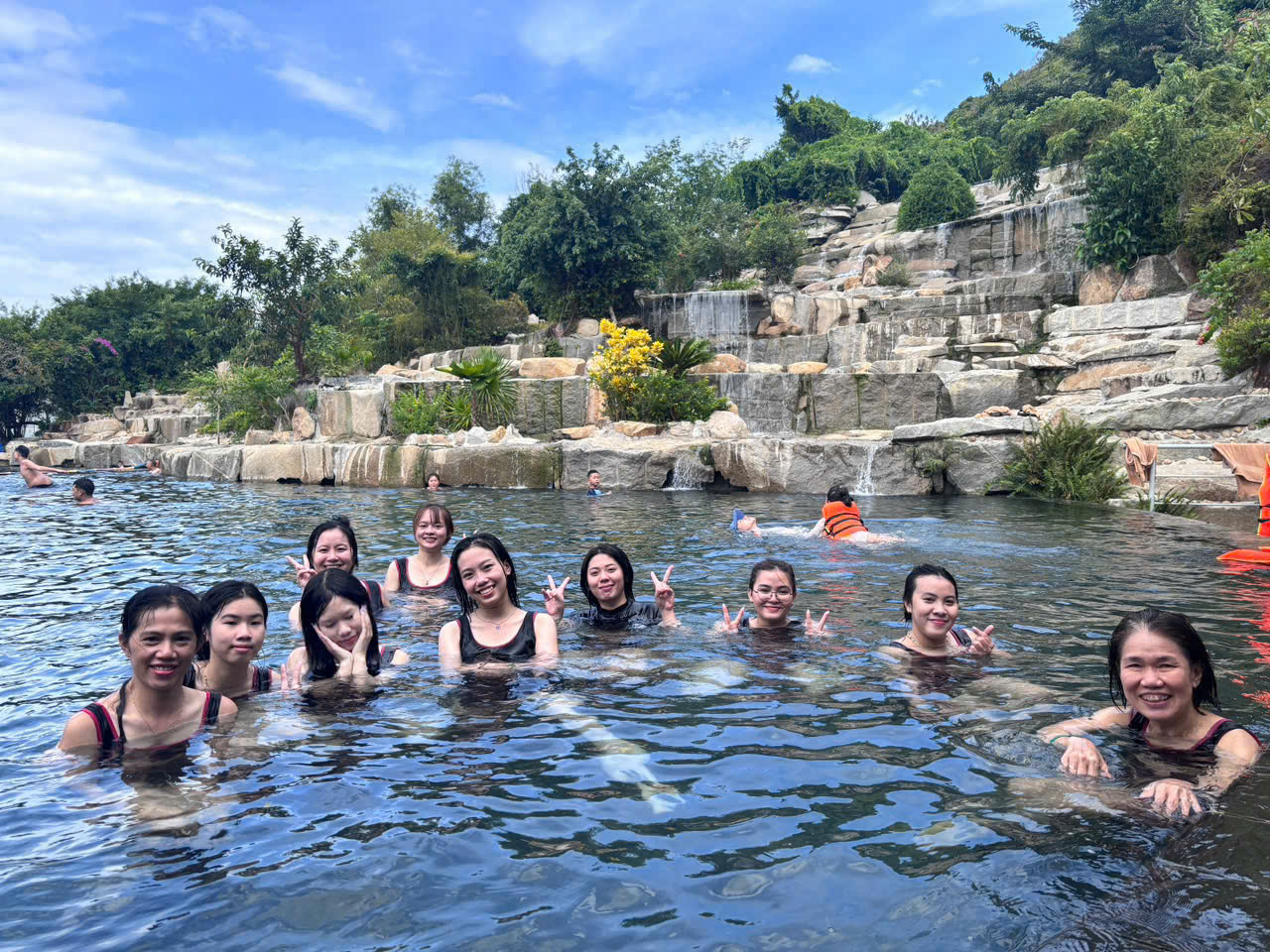 DU LỊCH NHA TRANG 2025